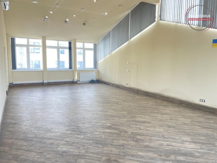 Без комісії! Офіс з кухнею 80м2 - фото 1