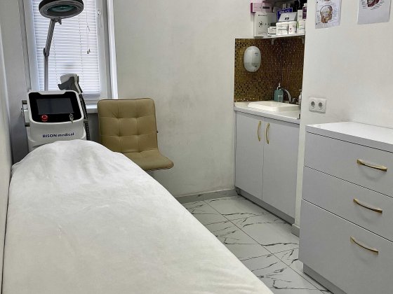 Оренда косметології 15 днів Атріум, Версаль, Лемонграс Ірпінь