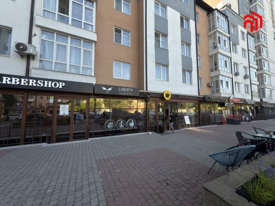 Оренда фасадного приміщення 100 кв.м. Івано-Франківськ