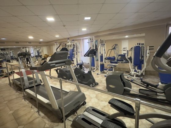 Оренда тренажерного залу з роздягальнями .90 кв м Кременчук