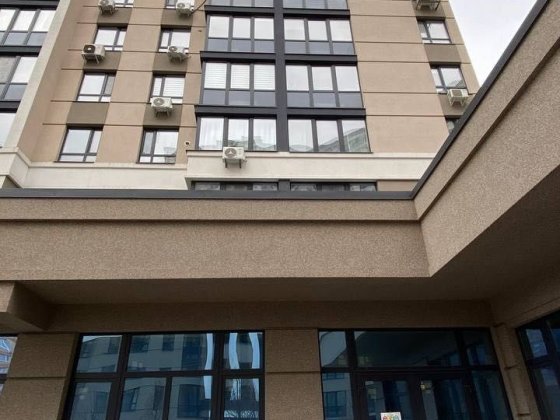 Фасадне приміщення 84 м² біля Центрального парку. Оренда Ирпень