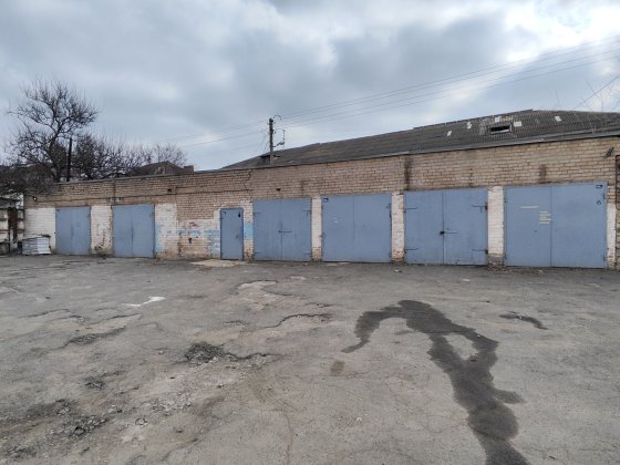 Аренда помещений ,боксов под склад ,СТО ,малярка . Кривой Рог