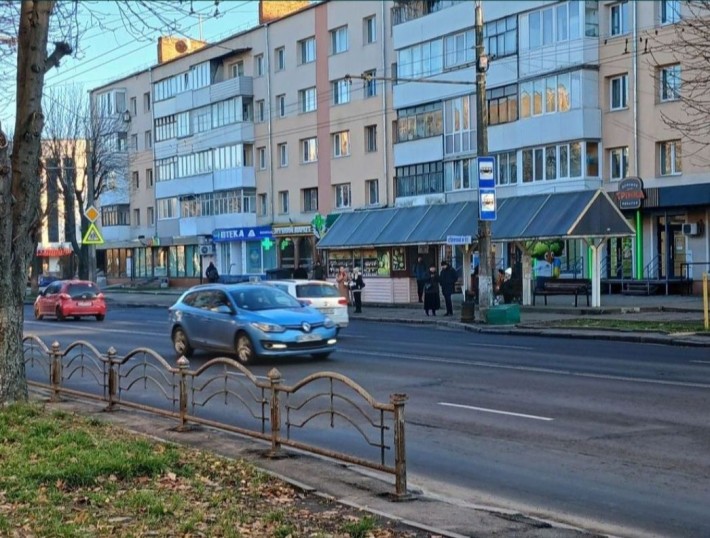 Здам в оренду комерційне приміщення  по пр.Перемоги . - фото 1