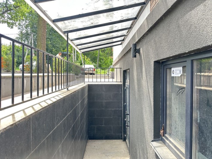 Оренда нежитлового приміщення 99м2 в ЖК One Club House без ремонту - фото 1