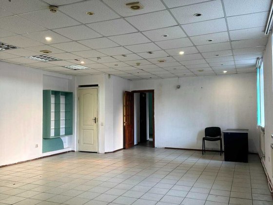 Оренда приміщення р-н кінотеатру Космос Івано-Франківськ