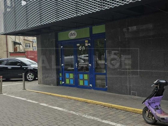 Здається в оренду комерційне приміщення в центрі міста 56м ТЦ Панорама Івано-Франківськ