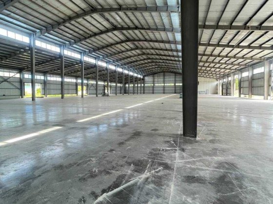 Склад-ангар з адміністративним корпусом, вул. Максимовича Івано-Франківськ