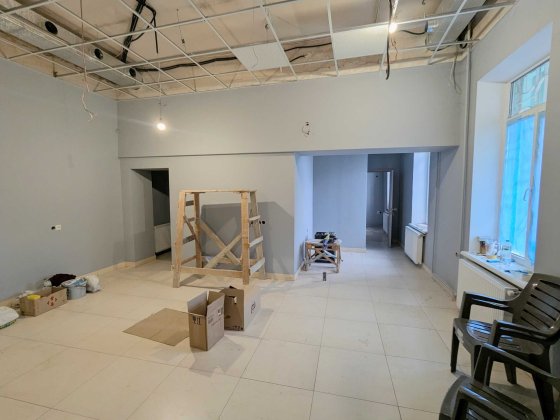 Оренда фасадного приміщення в районі ТЦ "Велес" Івано-Франківськ