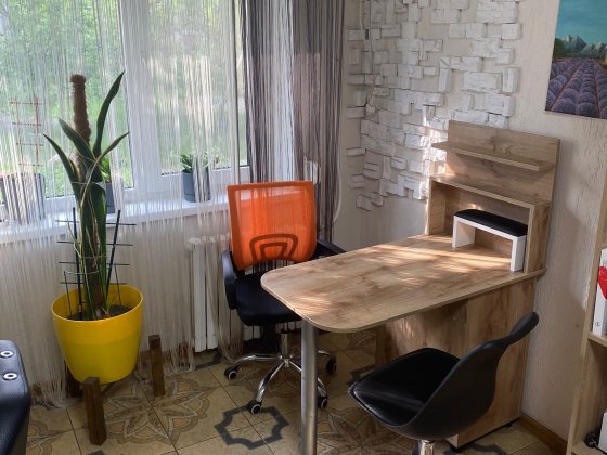 Оренда місця для майстра манікюру Кривой Рог