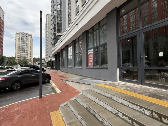 Оренда фасадне приміщення 308.8м2 Ірпінь