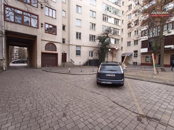 Оренда під склад/офіс в центрі Івано-Франківськ