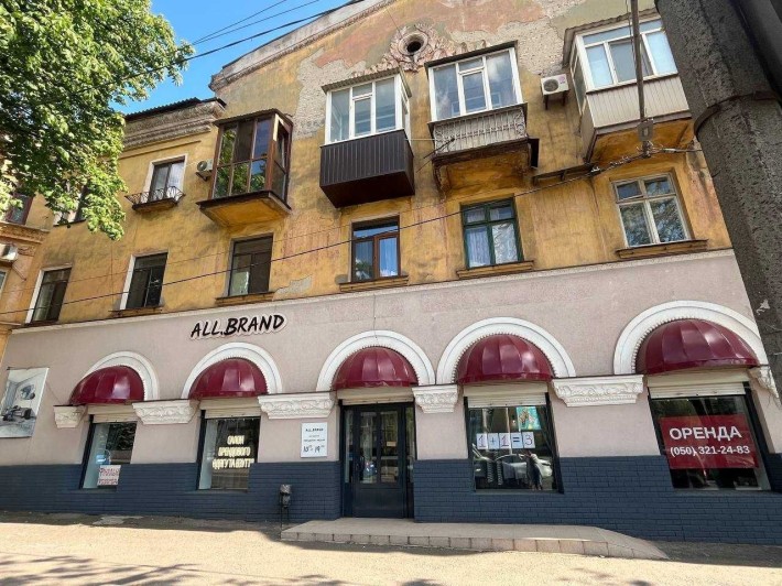 ФАСАДНЕ ПРИМІЩЕННЯ З ПОТУЖНИМ ПОТОКОМ – Ідеальне рішення для бізнесу! - фото 1
