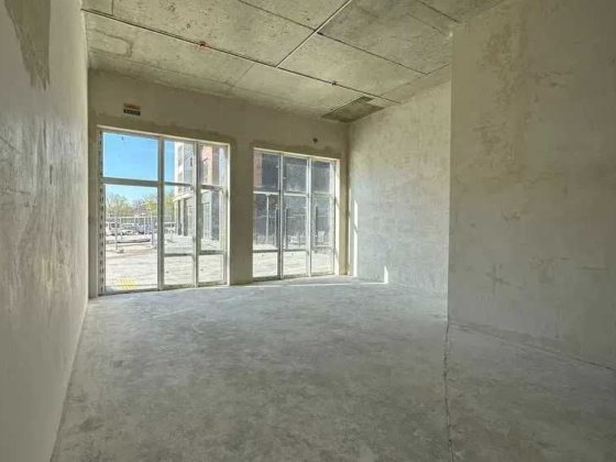 Фасадна комерція - 58,6 м². Окремий вхід. Синергія Сіті Ирпень