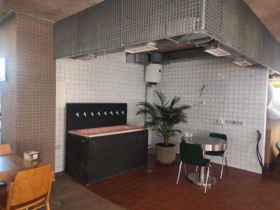 ТОП локація у Foodmarket Promprylad | Оренда торгової точки під їжу Івано-Франківськ