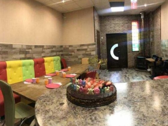 ЖД Вокзал поруч під Кафе, офіс, салон перук. 395грн./м2  Антонова 11-А Ірпінь