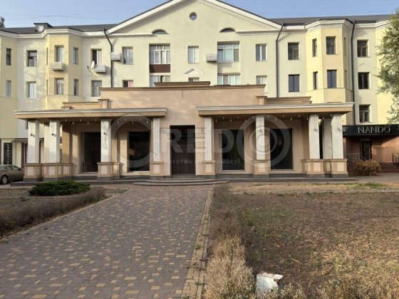 Оренда магазину  в центрі міста, пр.Університетський. Кривий Ріг