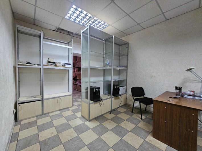 Коммерческое помещение с выходом на главную дорогу на ул. А. Поля - фото 1