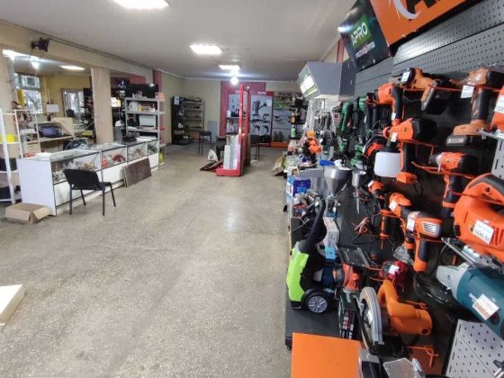 Суборенда фасадного приміщення у ЦЕНТРІ(Тичини) Івано-Франківськ