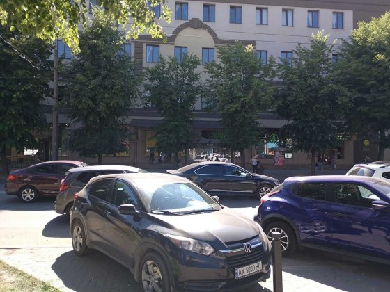 Центр! Торгове приміщення ТОП-класу, вул.Галицька, 222 кв/м, парковка Івано-Франківськ