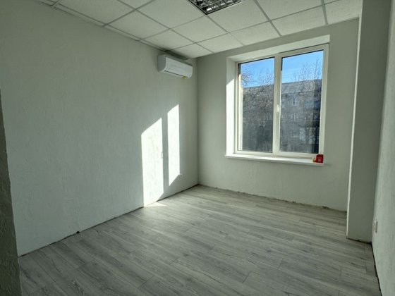 Оренда офісного приміщення в районі чайки Рівне