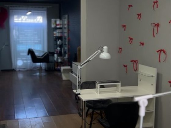 Оренда для майстра манікюру Кривой Рог