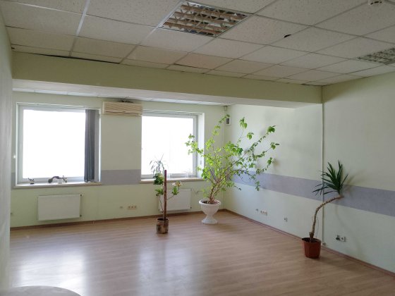 Ціна разом з компослугами! Офіс 35 кв/м, вул.С.Стрільців Івано-Франківськ