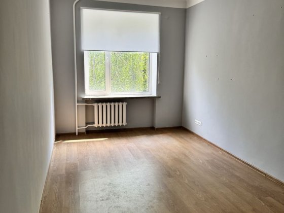 Здається в оренду кабінет офіс приміщення центр Чорновола 1 17.2 кв.м Рівне