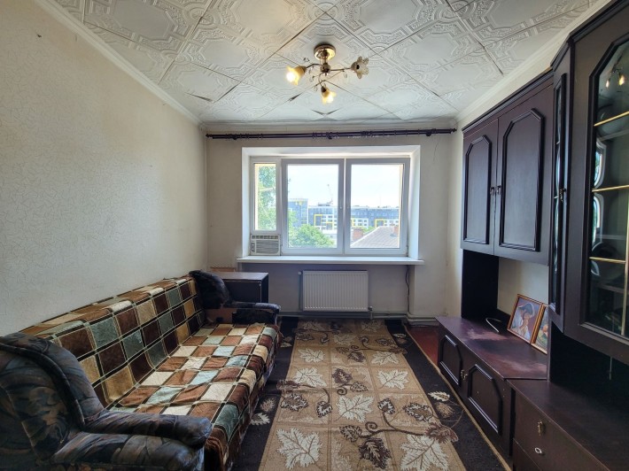 Продаж кімнати 17 м2 в гуртожитку, вул. Злуки - фото 1