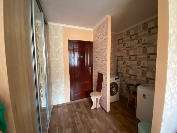Продам кімнату в гуртожитку Нижньоюрківська 4. 10 хв м.Тараса Шевченка - фото 1