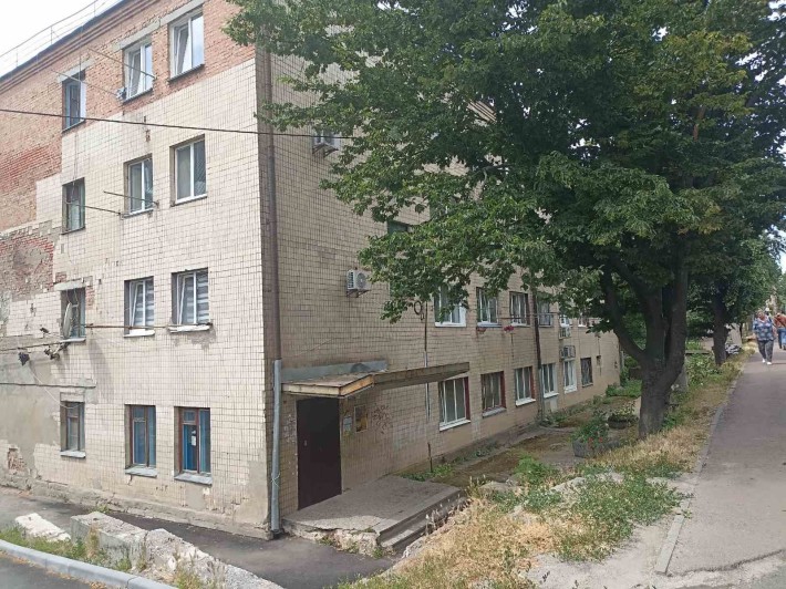 Продається кімната в гуртожитку на Шевченка. - фото 1