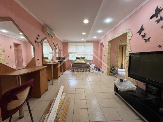 Оренда приміщення вільного призначення по вулиці Ньютона Кривий Ріг