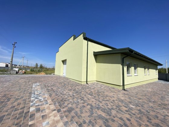 Приміщення на закритій території Рівне