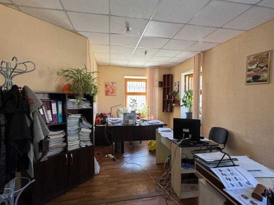 Оренда офісу на два кабінети. Гарна косметика. Центральний район. Полтава