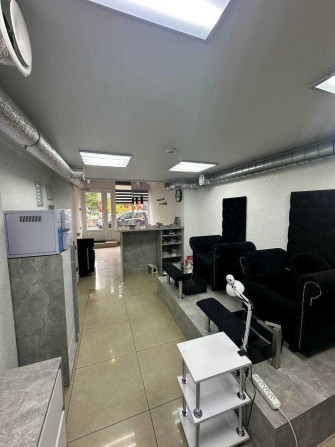 ЦЕНТР 28м2 Здам приміщення з Парковкою та Хорошою Ціною - фото 1