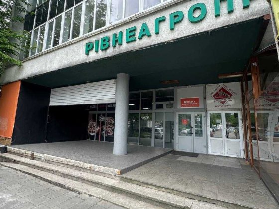 ЦЕНТР 96м2 ТОП-Локація Здам приміщення з Активним Трафіком. Парковка Рівне