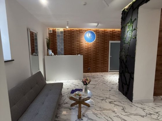 Оренда готового місця для майстра манікюра Тернополь