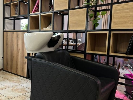 Здається в оренду місце для майстра перукаря Суми