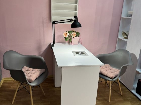 Здам місце для майстра манікюра Суми