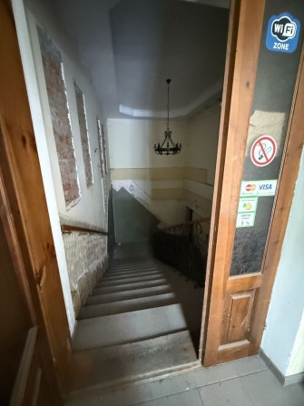 Оренда приміщення по вул. Корольова 440 кв. м. - фото 1