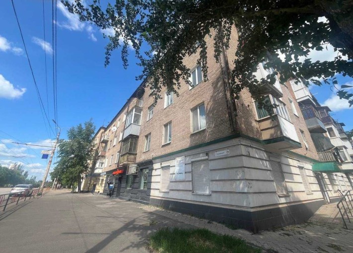 ЗДАЄТЬСЯ В ОРЕНДУ! комерційне приміщення на червоній лінії - фото 1
