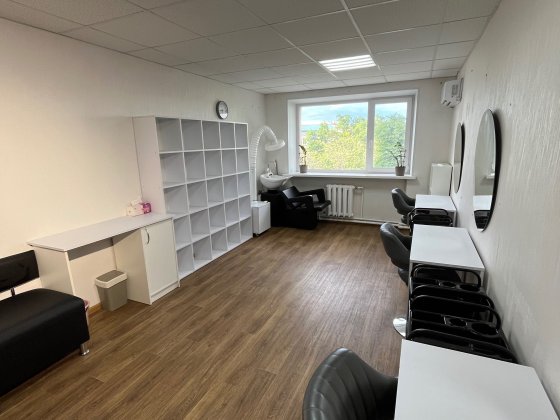 Оренда студії, робочого місця для майстрів з кератину, колористів Полтава