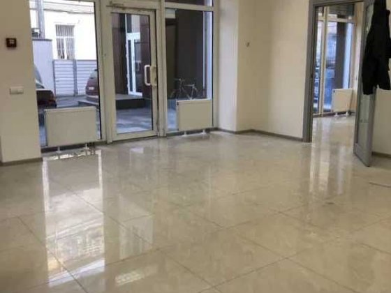 Оренда офісних приміщень 92м2 , 145м2 , 165м2  Центр Полтава