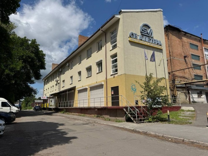 Оренда комерційне приміщення вул. Василя Червонія - фото 1