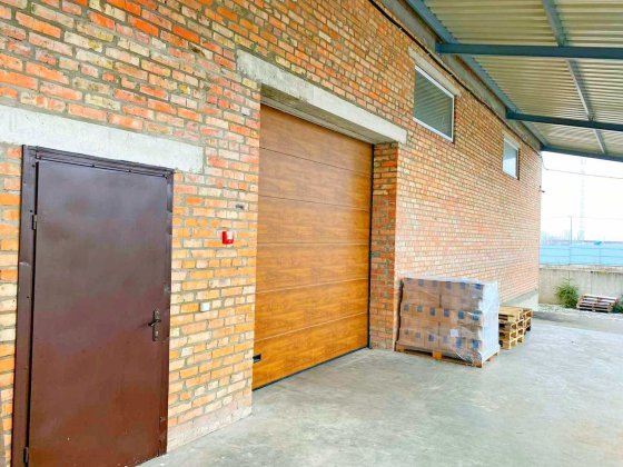 Оренда складу 400 кв.м із рампою Рівне