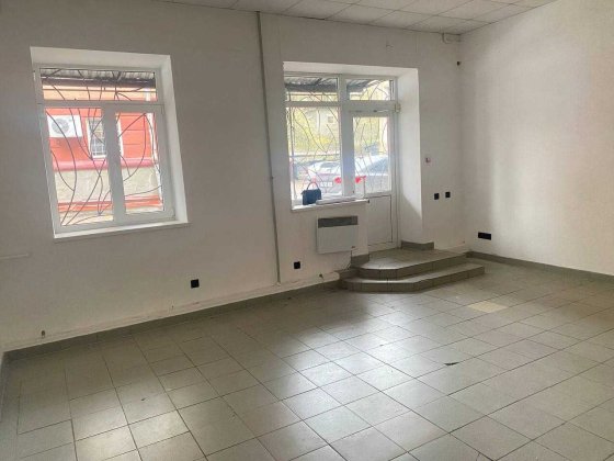 Оренда офісу на першщому поверсі Центр міста Тернопіль