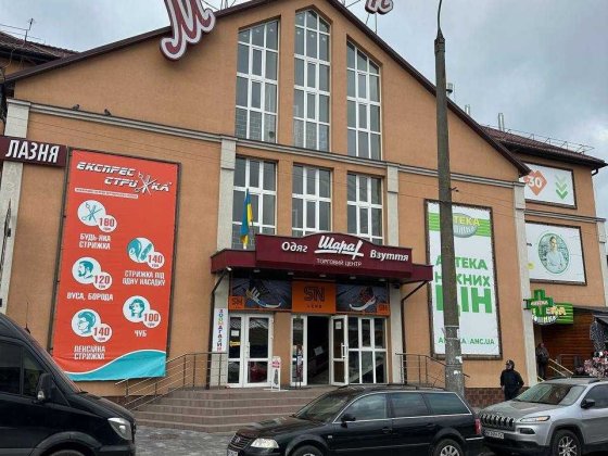 РИНОК 133м2 Здам ФАСАДНЕ приміщення з НАЙАКТИВНІШИМ Трафіком у місті Рівне