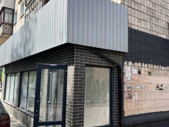 Оренда комерційного приміщення ,Рівне, р-н Чайка, вул. В. Червонія Рівне