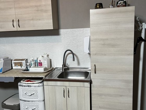 Аренда робочих місць (манікюр, педікюр, перукар) в центрі міста Суми