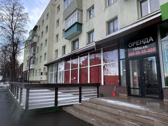 Оренда фасадного приміщення на Північному Рівне