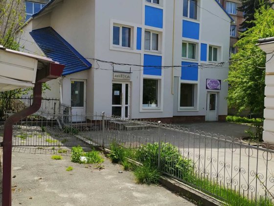 Оренда офісу 30м та 11м . Центр, проспект Бандери 8.  Власник Тернопіль